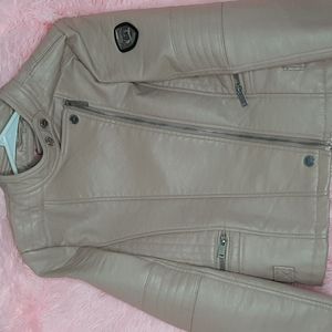 This doesn't fit anymore,lightly used